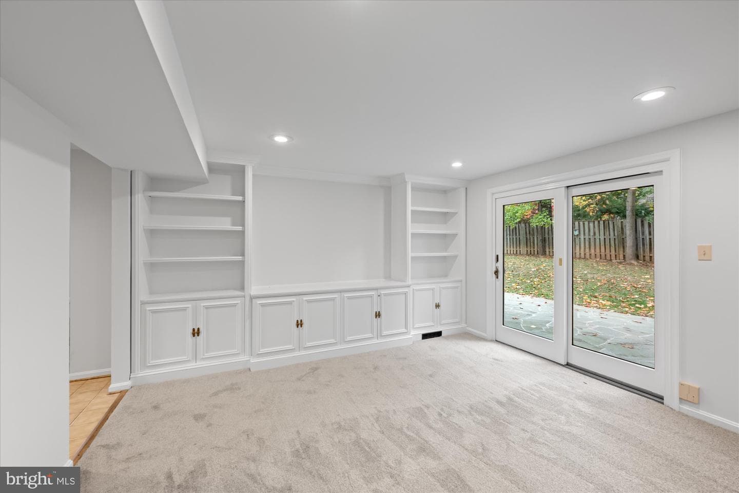 8311 Aqueduct Road photo 9