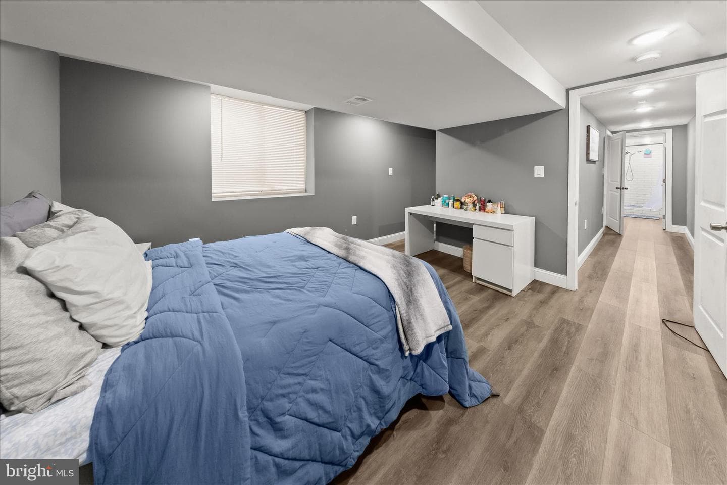 10712 Gainsborough Road photo 36