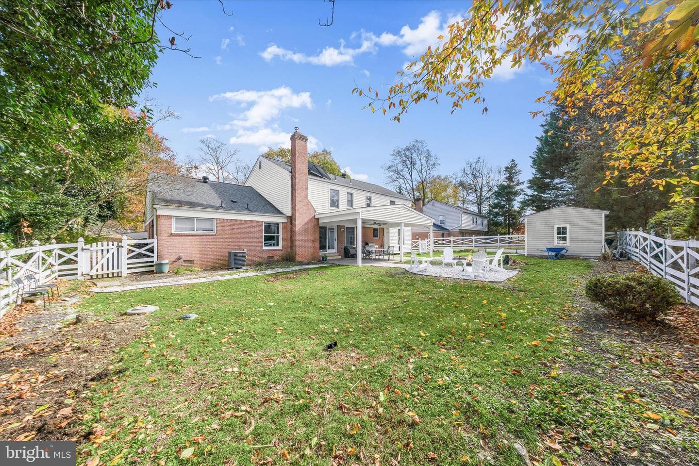 10712 Gainsborough Road photo 45