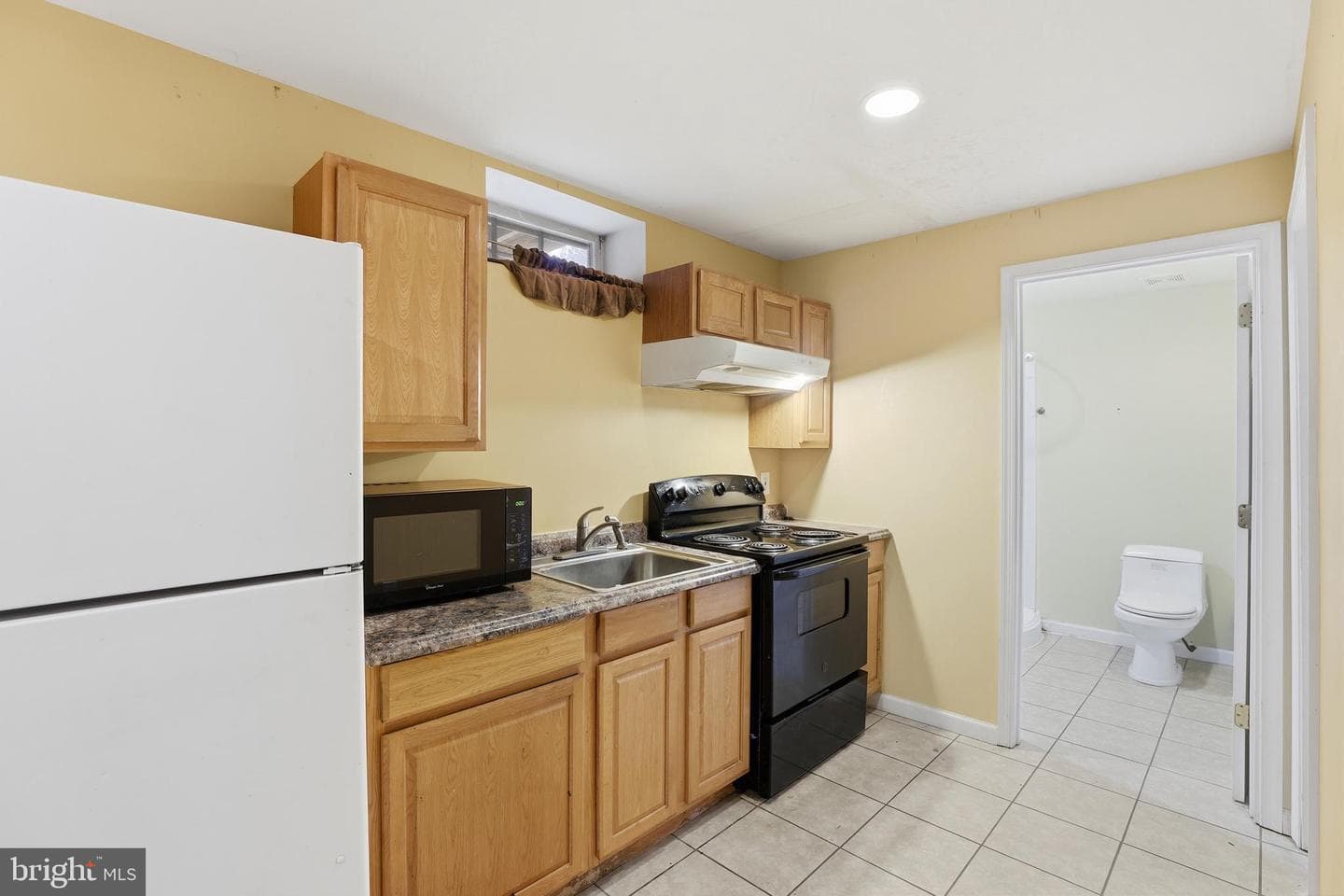 1261 Cavendish Drive photo 32