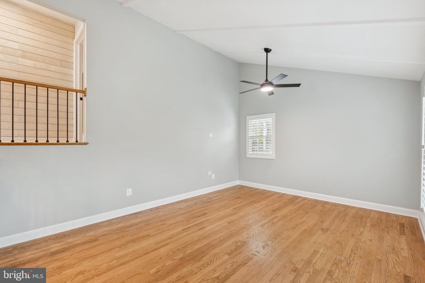 10109 Renfrew Road photo 13