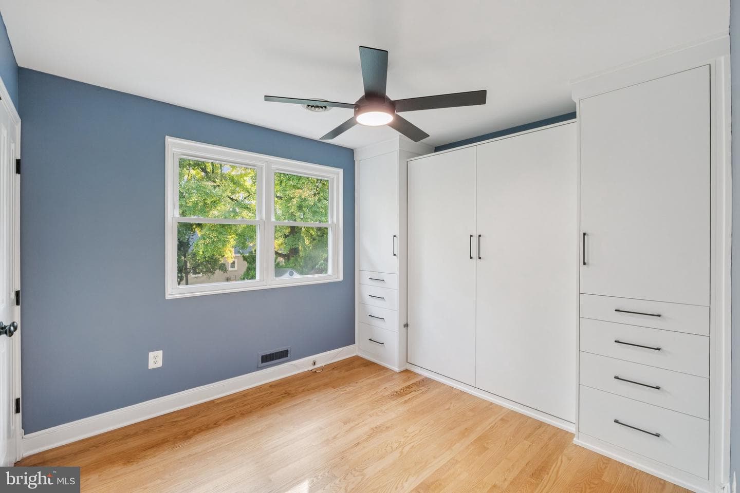 10109 Renfrew Road photo 21