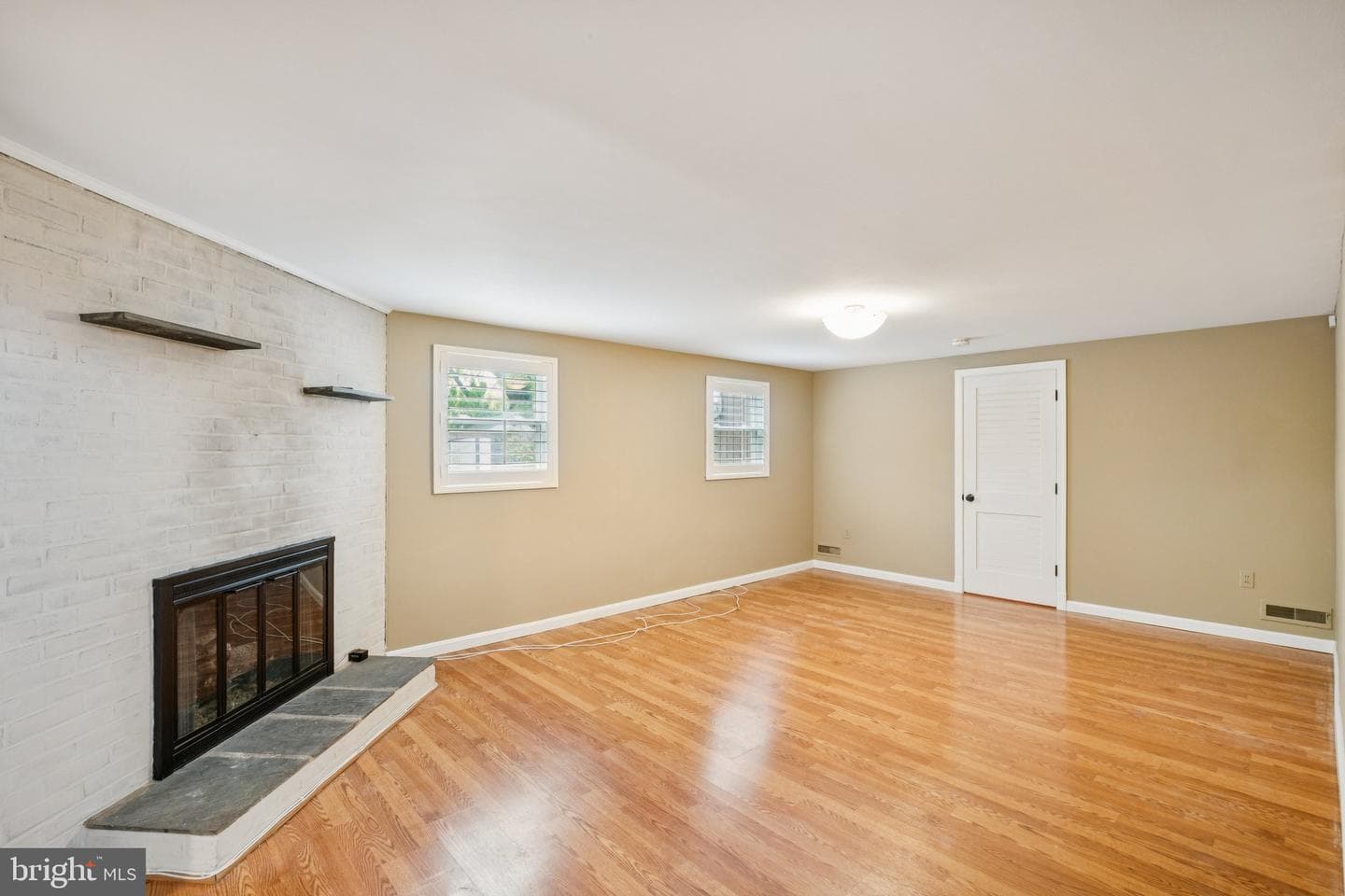 10109 Renfrew Road photo 28