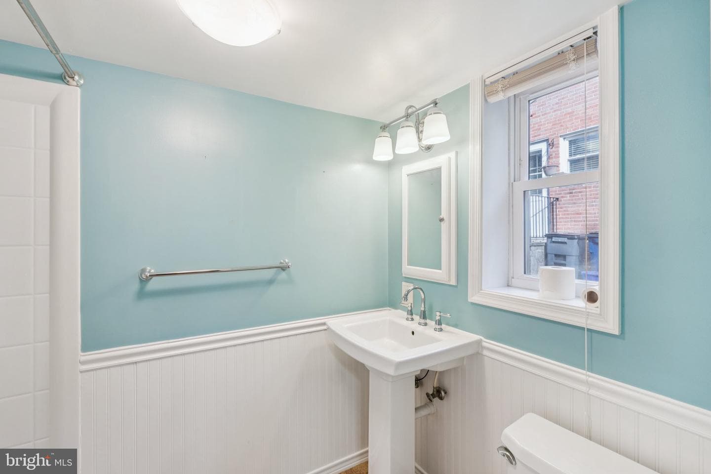 10109 Renfrew Road photo 33