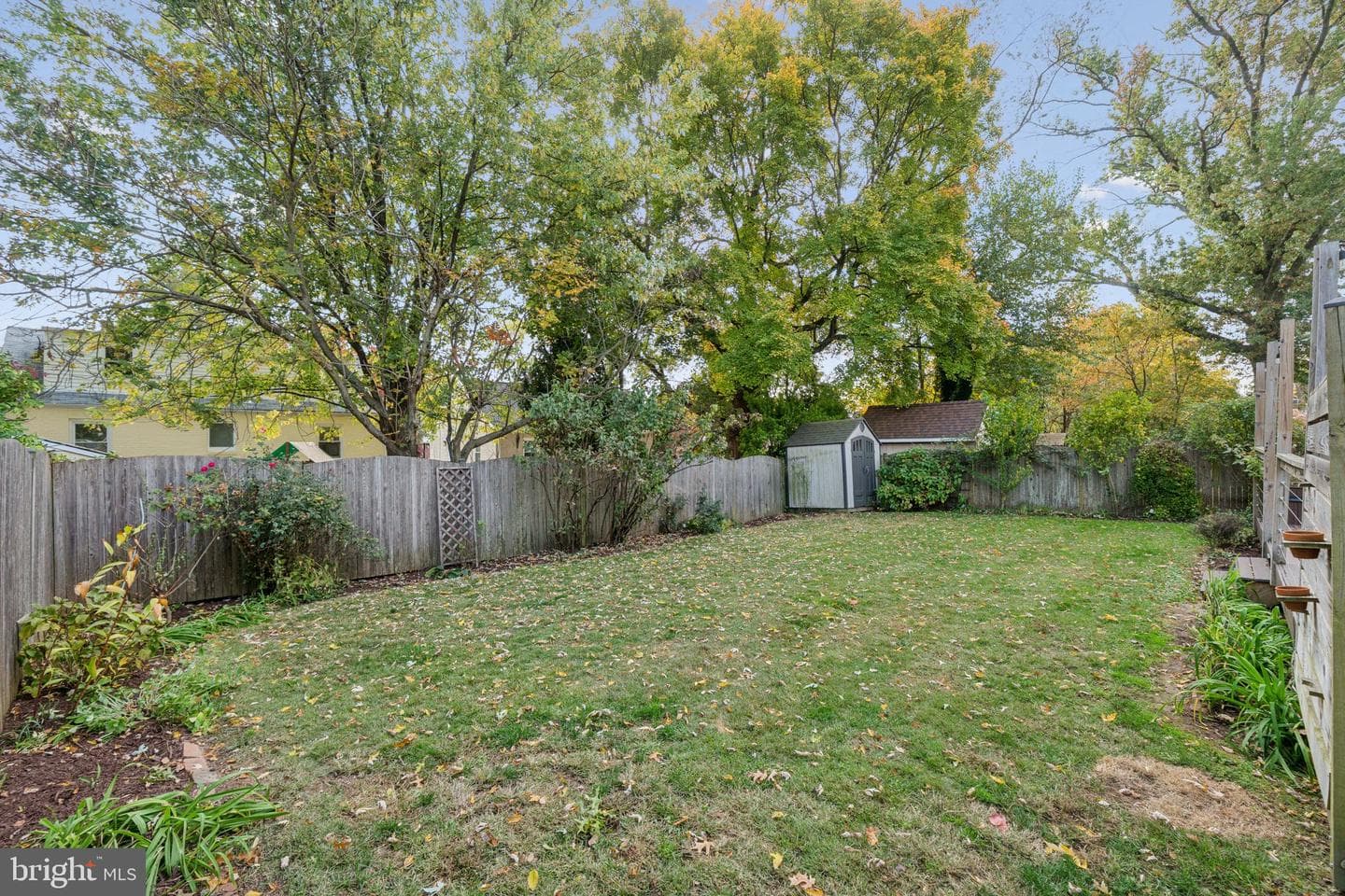 10109 Renfrew Road photo 38