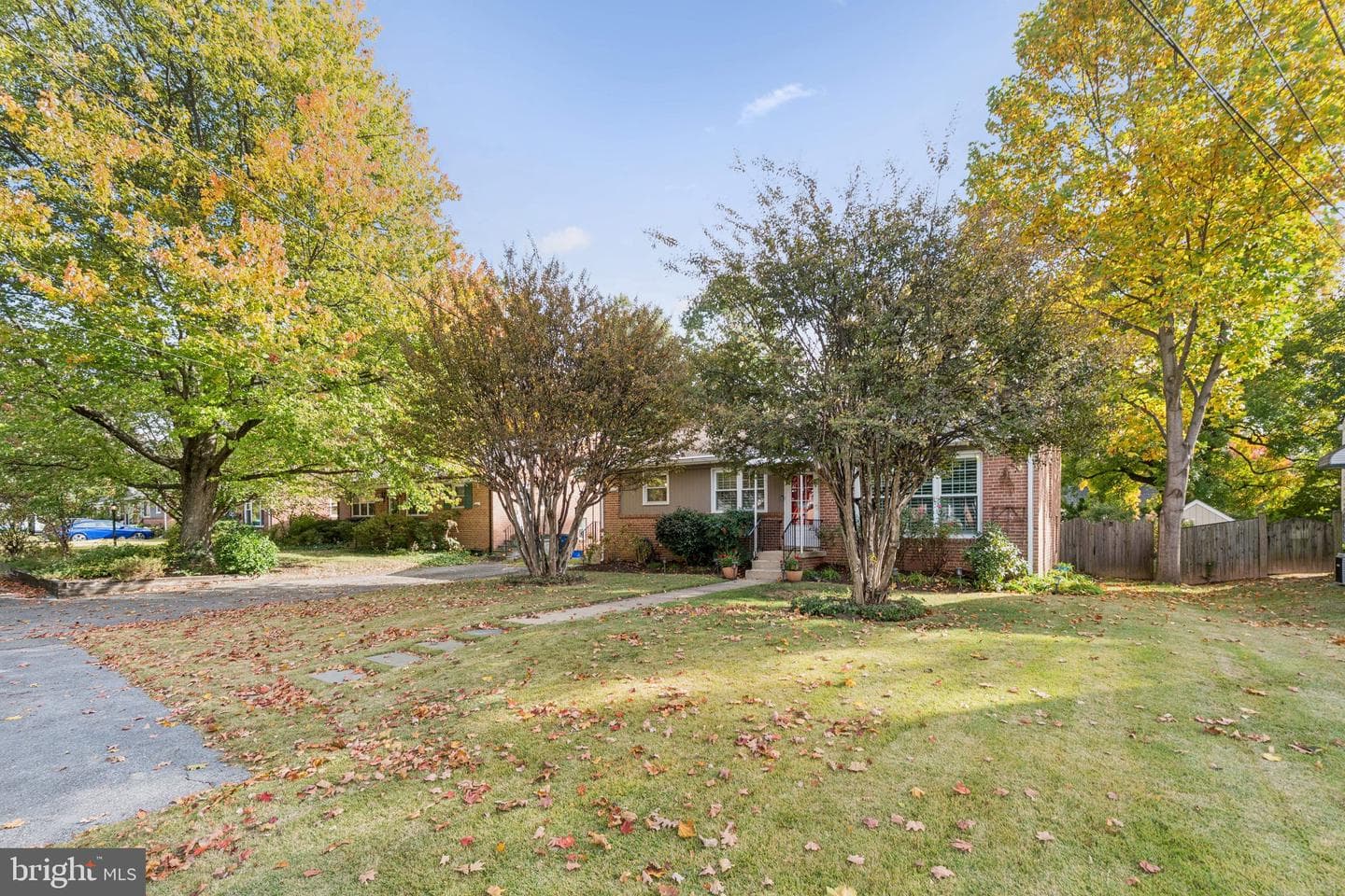 10109 Renfrew Road photo 44