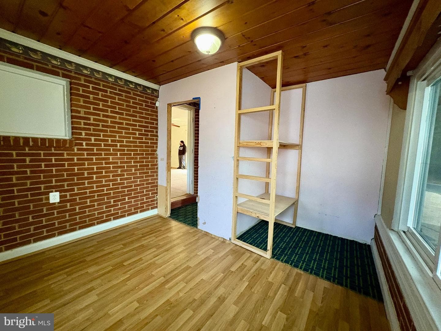 10229 Green Forest Drive photo 11