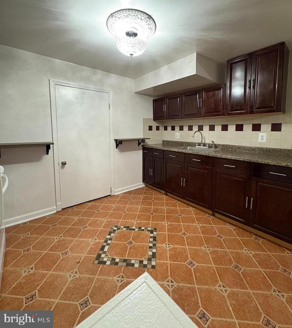 10229 Green Forest Drive photo 19