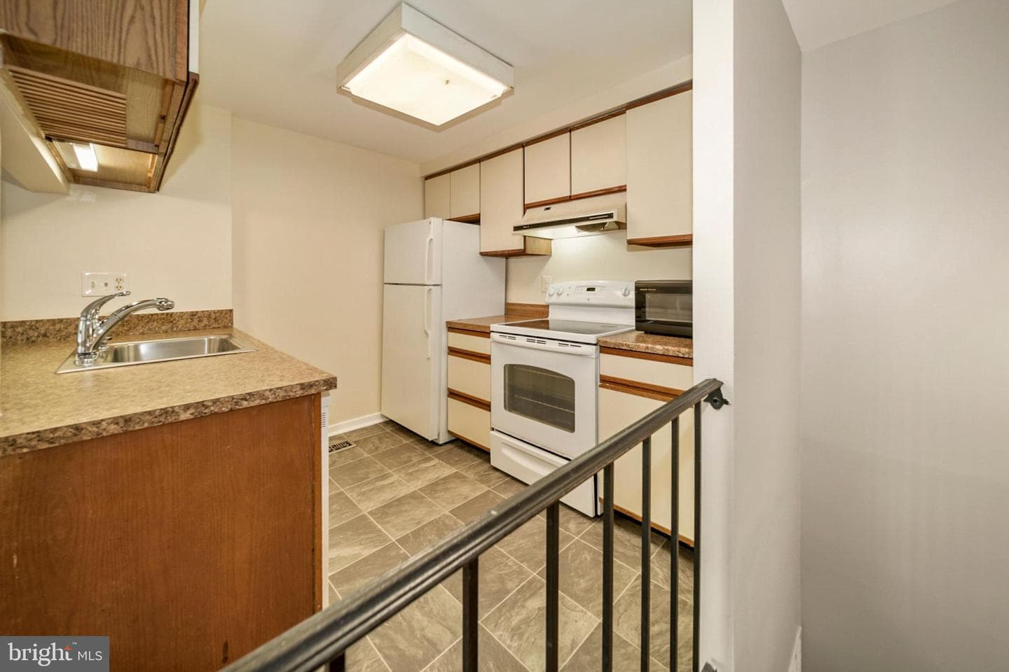 18429 Bishopstone Court #51 photo 7