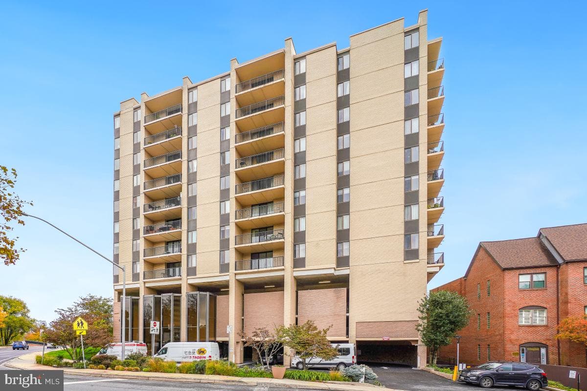 4242 East West Hwy #514 photo 12