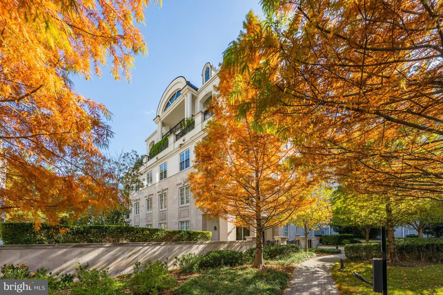 8111 River Road #116, Bethesda