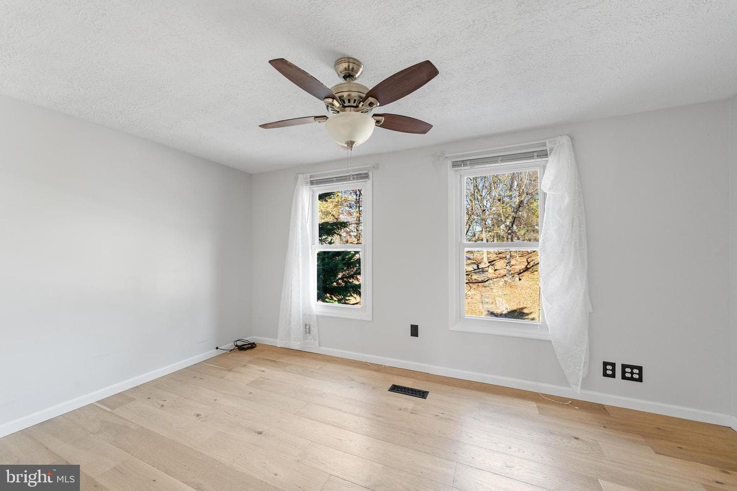 12422 Valleyside Way photo 10