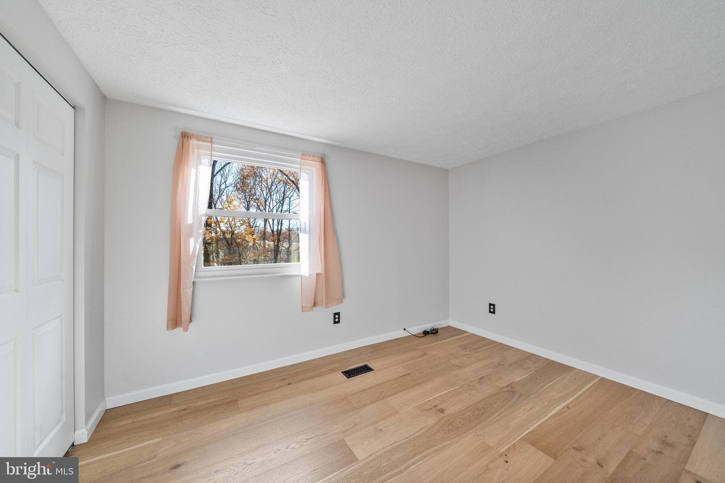 12422 Valleyside Way photo 14