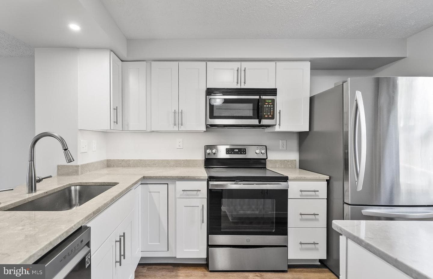 12422 Valleyside Way photo 4