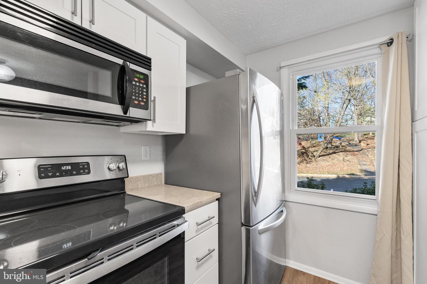 12422 Valleyside Way photo 5