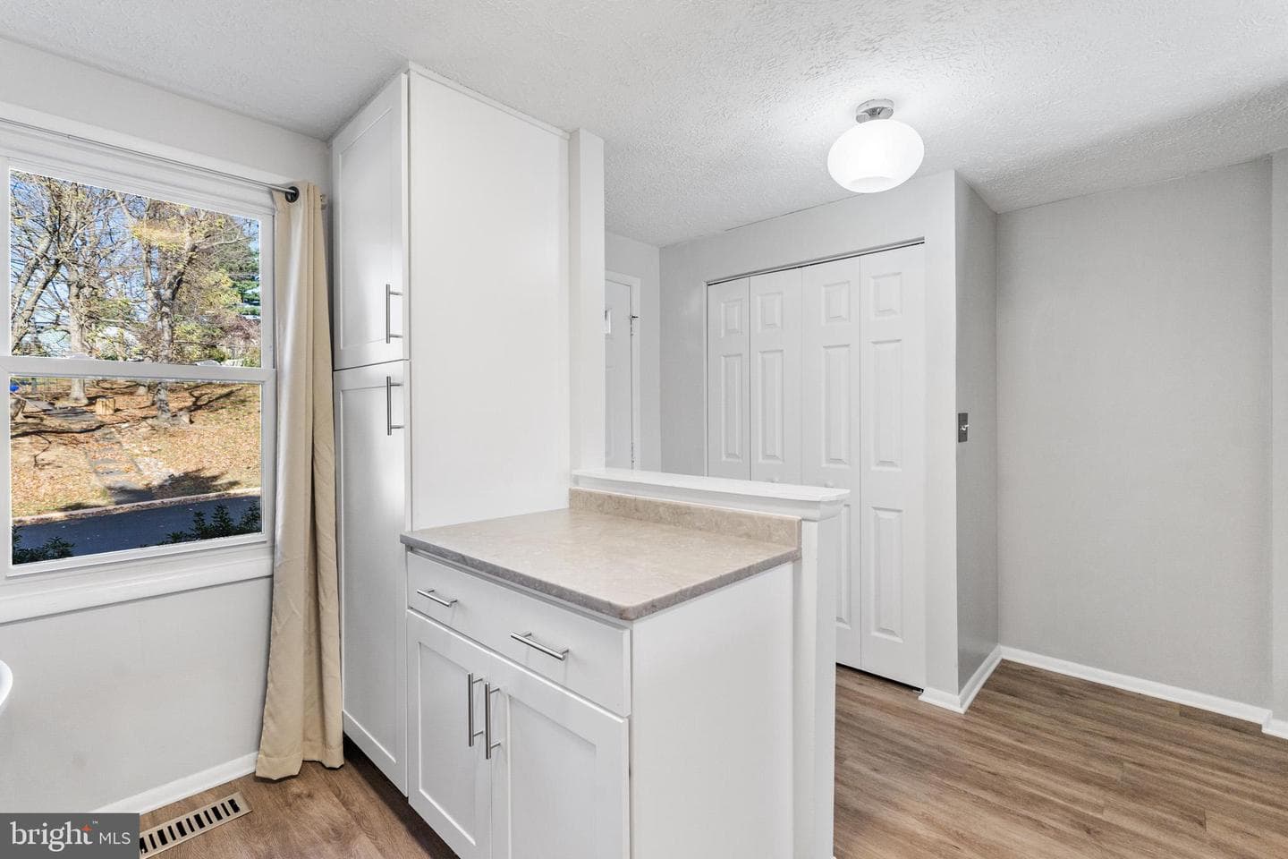 12422 Valleyside Way photo 7