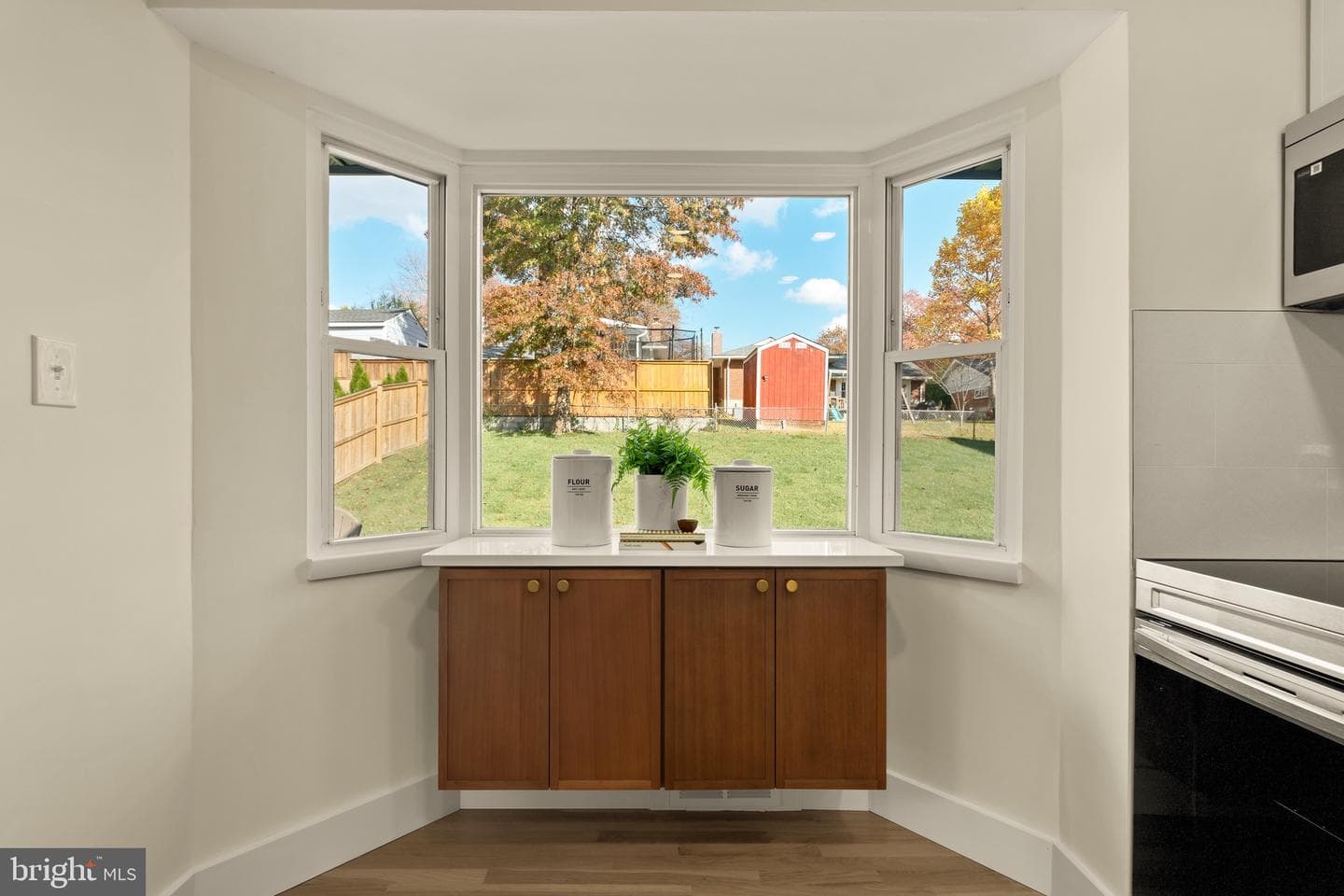 10223 Leslie Street photo 15