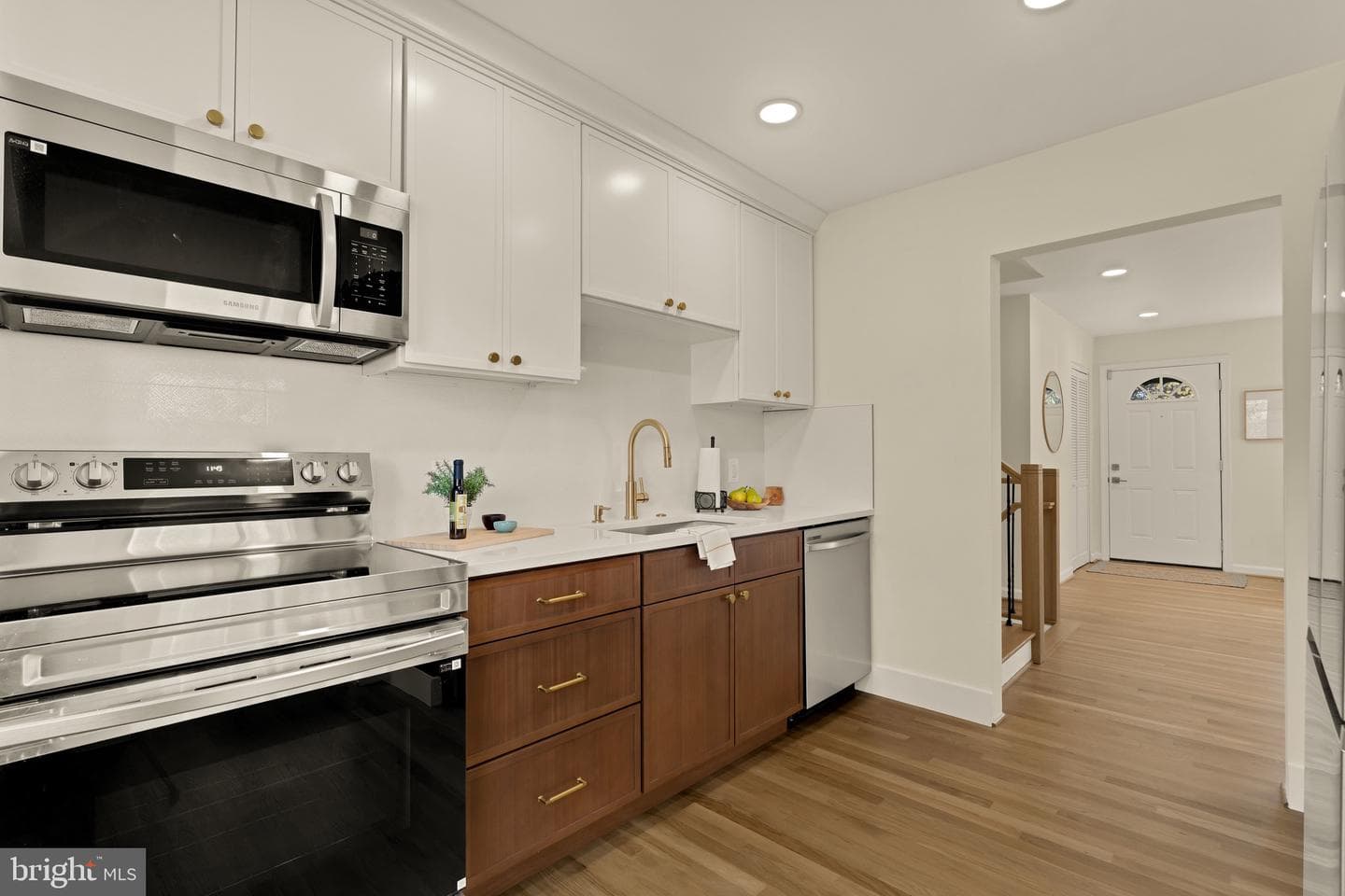 10223 Leslie Street photo 16