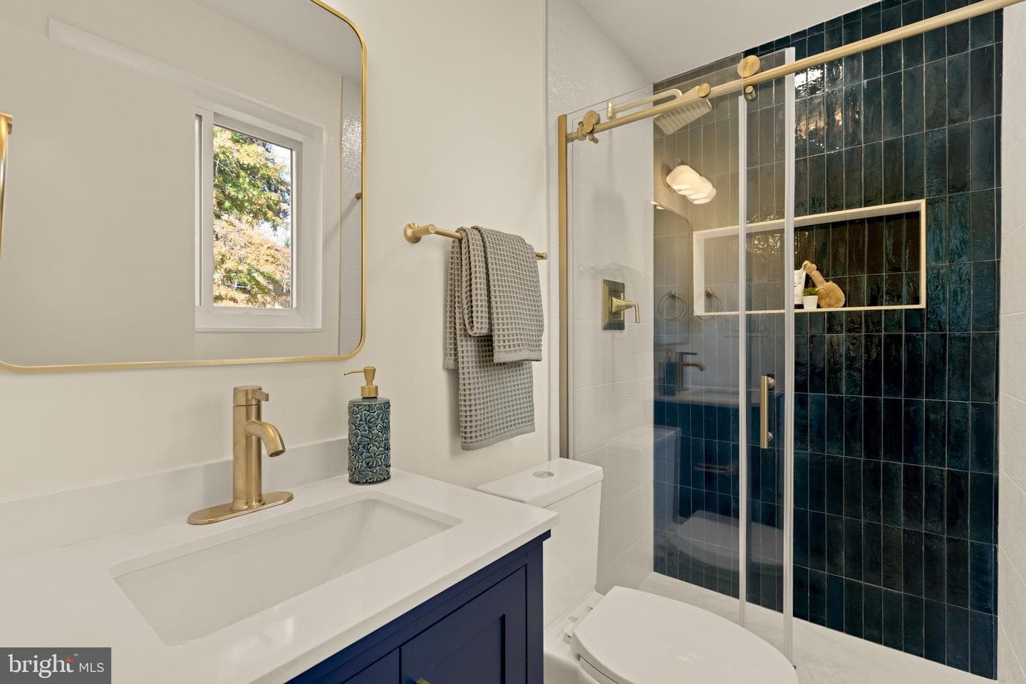 10223 Leslie Street photo 23