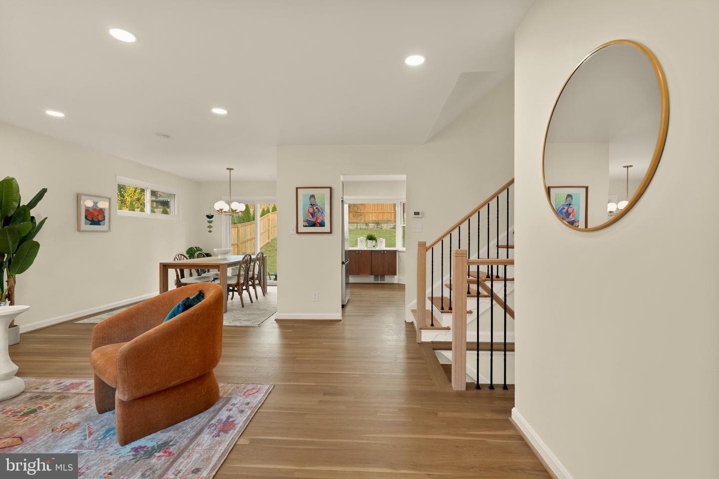 10223 Leslie Street photo 3