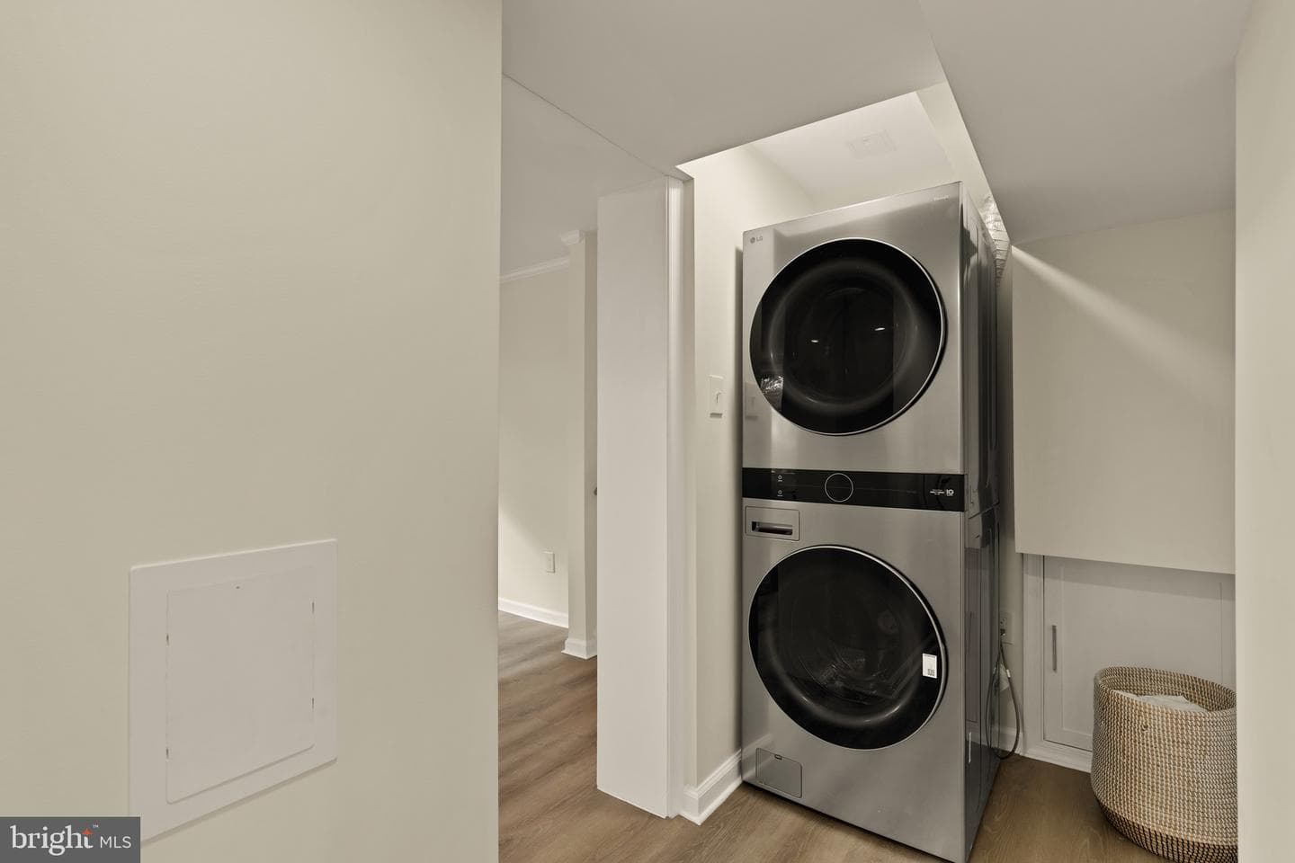 10223 Leslie Street photo 38