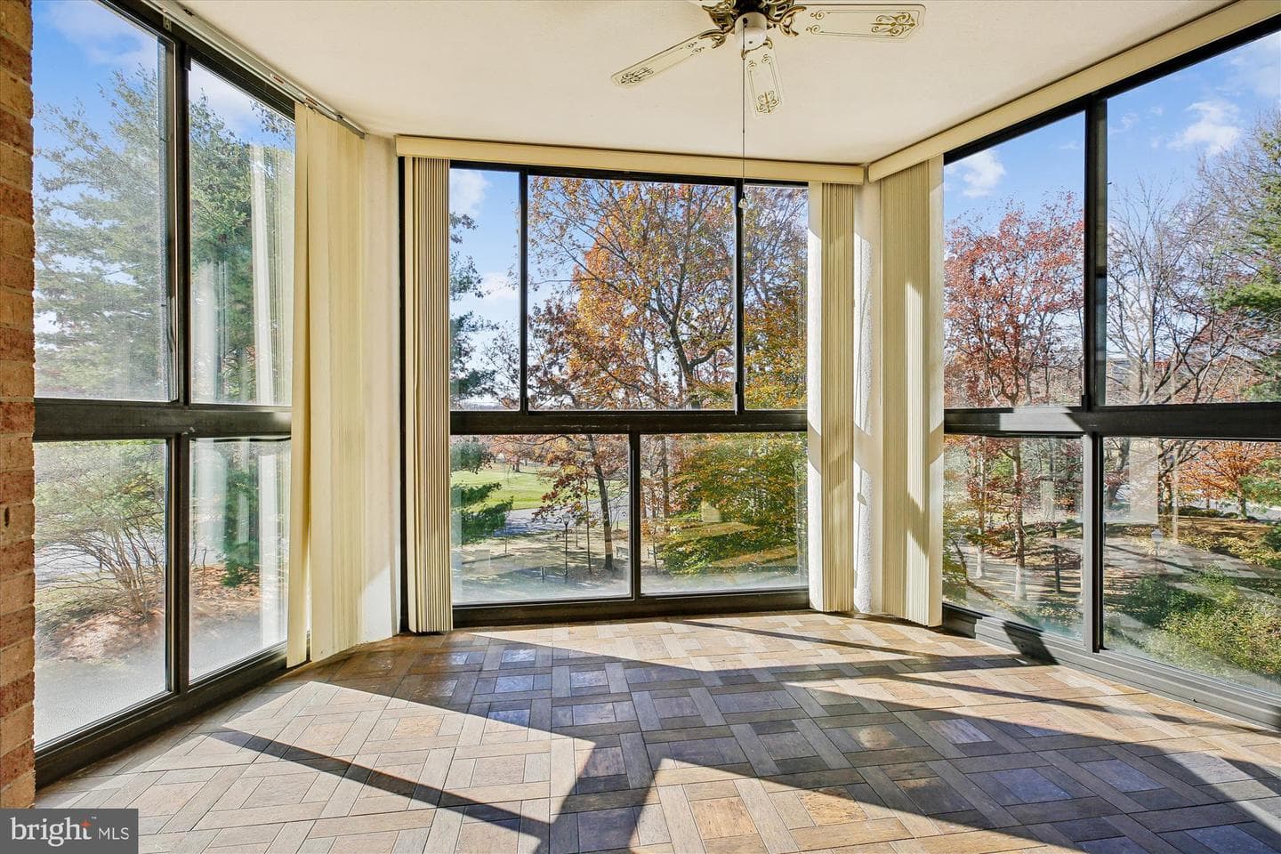 15115 Interlachen Drive #3-308 photo 6