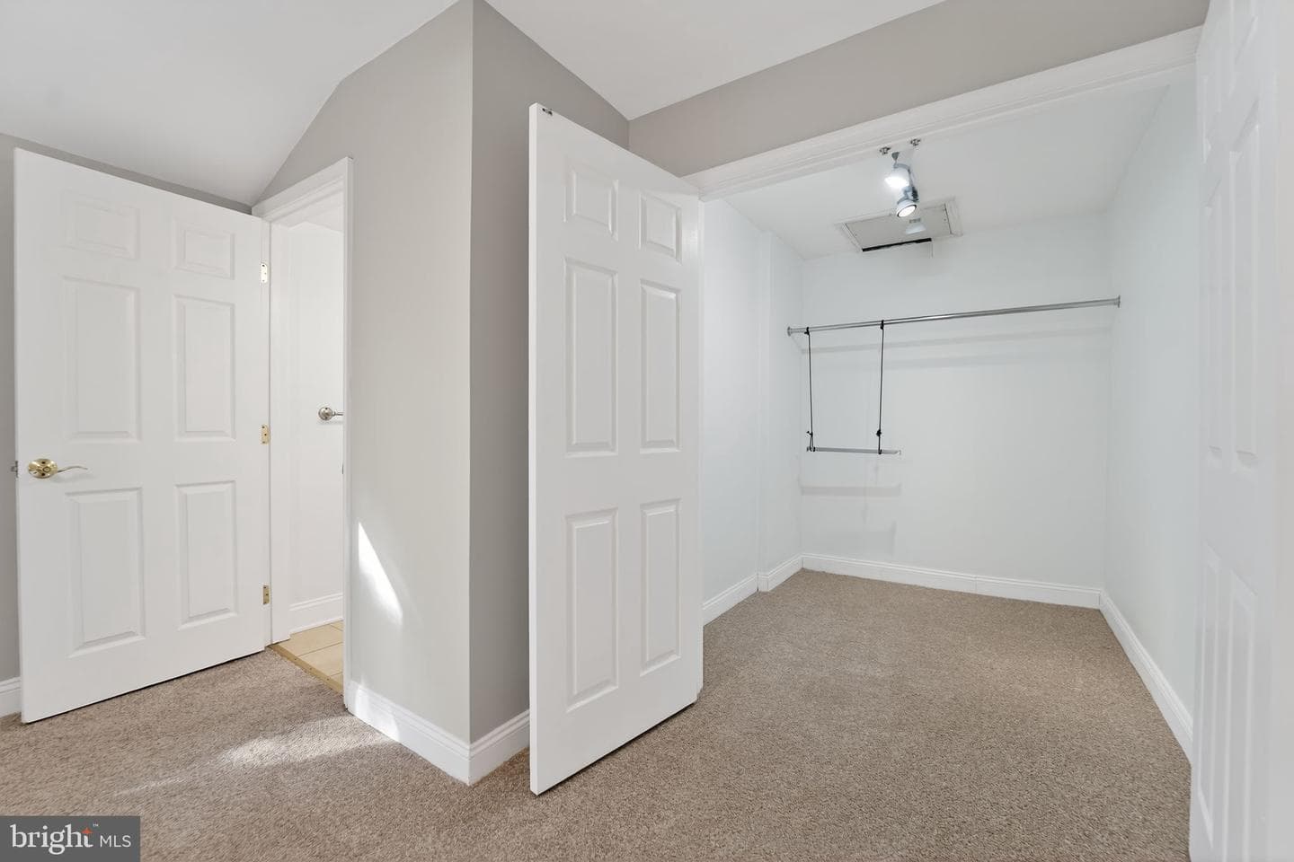 23711 Slidell Road photo 19