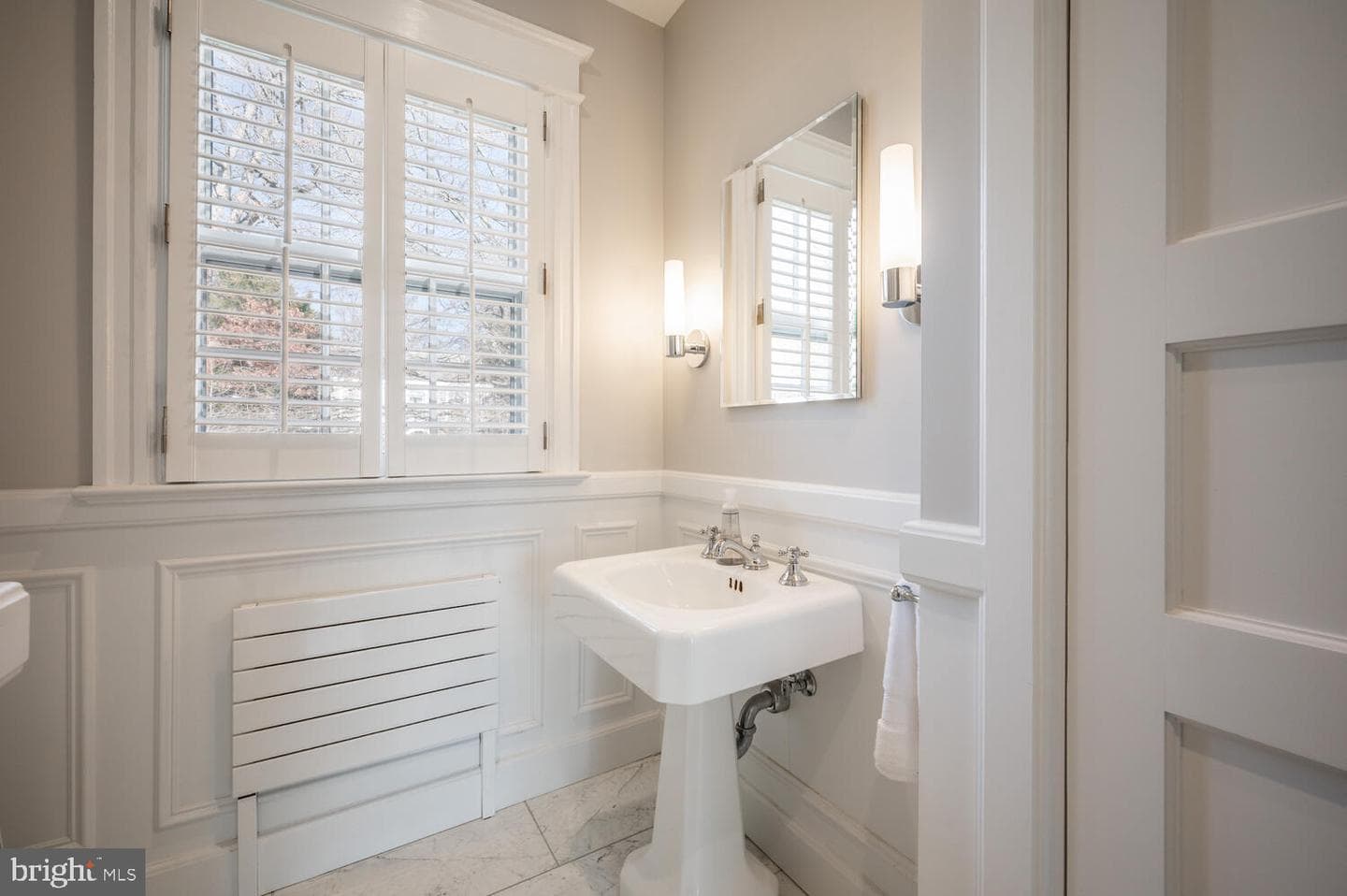 28 W Irving Street photo 36