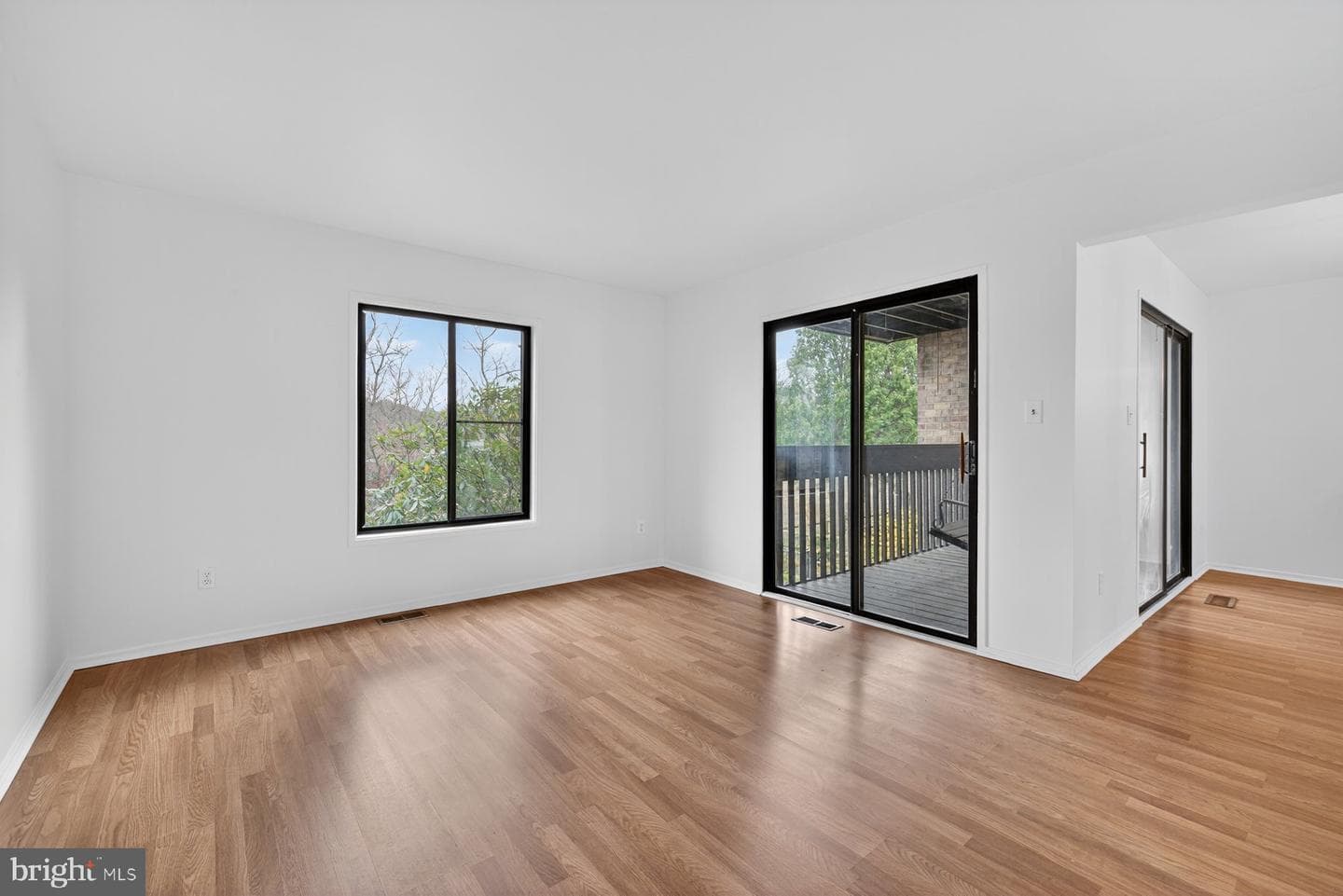 9625 Shadow Oak Drive photo 13