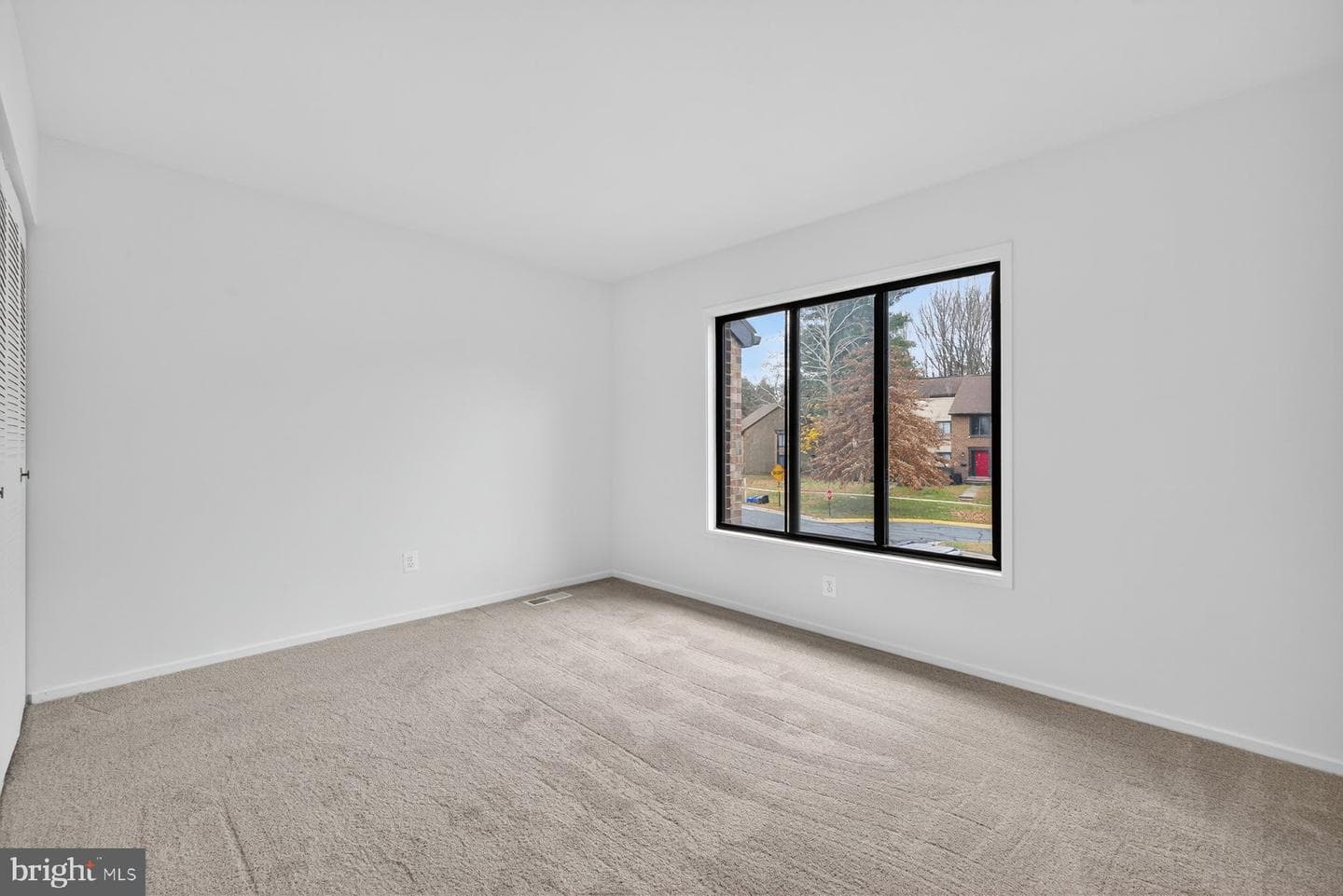 9625 Shadow Oak Drive photo 19