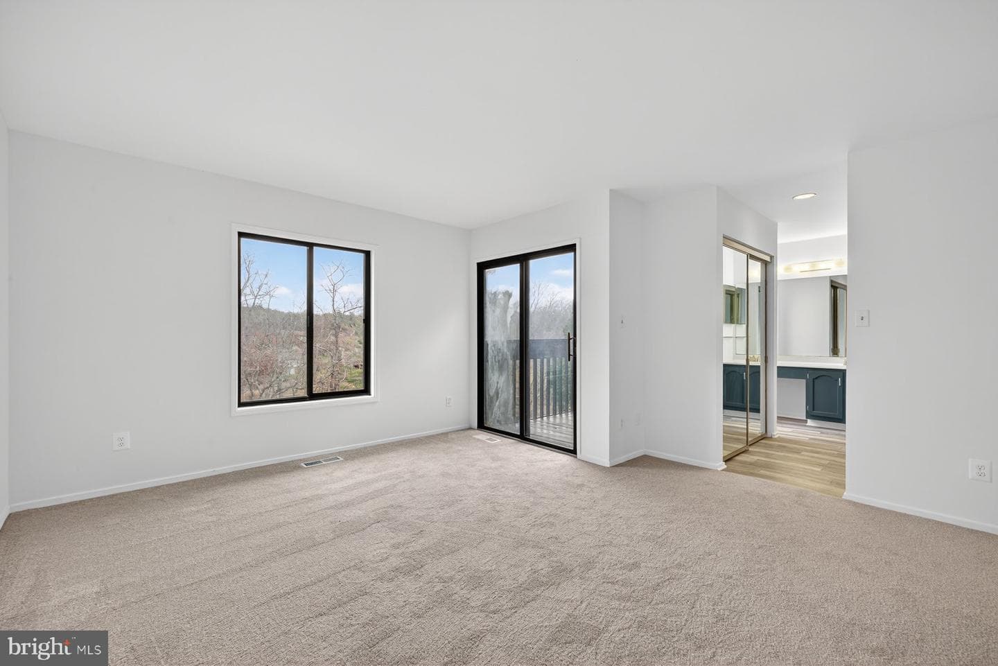 9625 Shadow Oak Drive photo 24