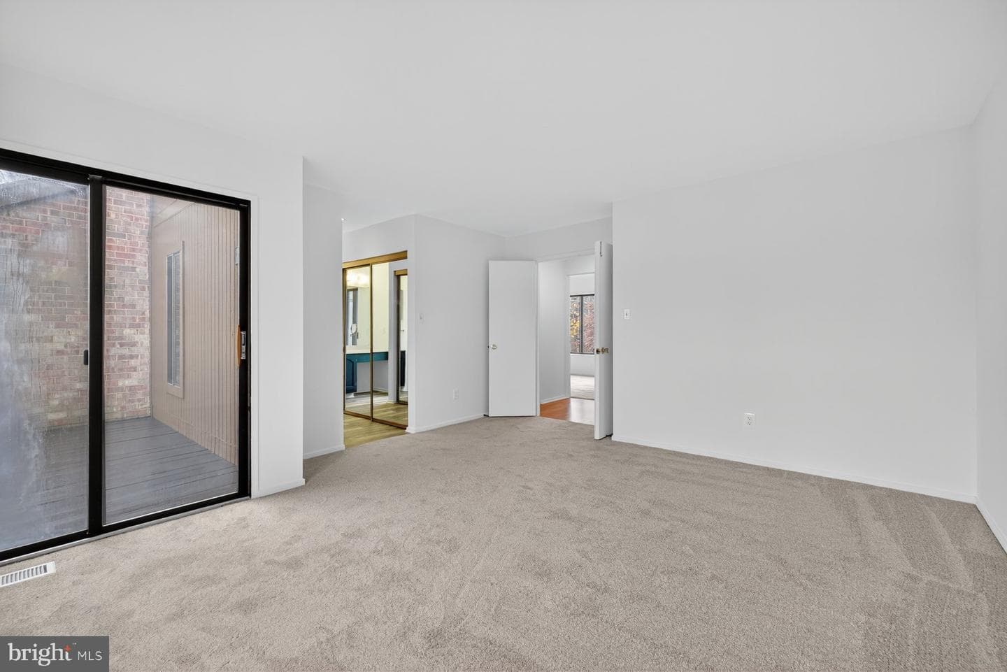 9625 Shadow Oak Drive photo 25