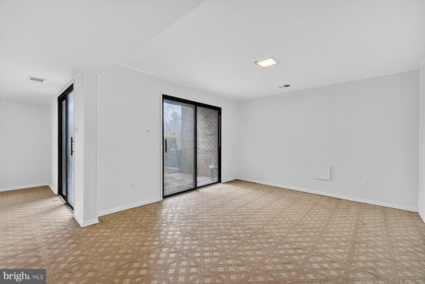 9625 Shadow Oak Drive photo 31
