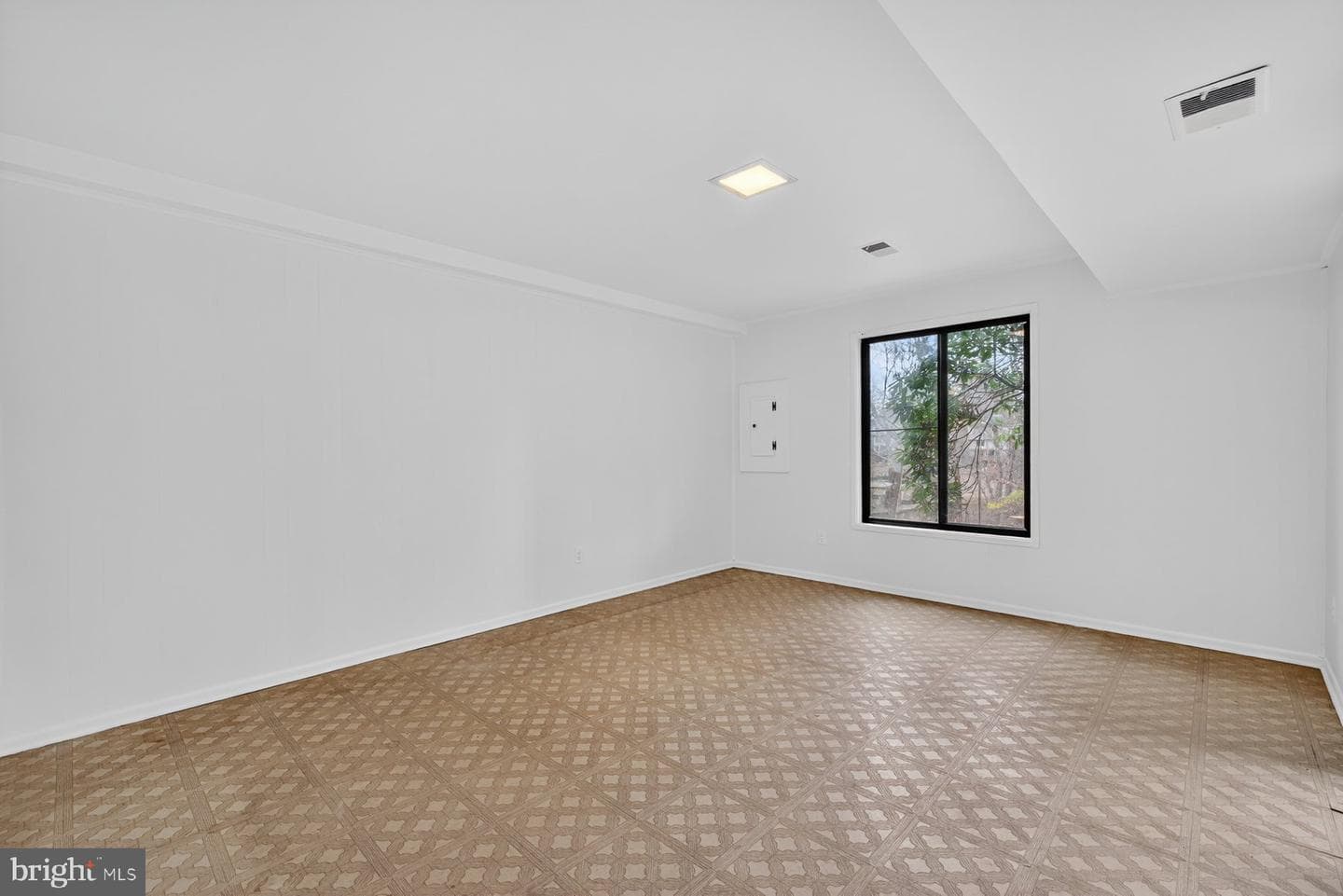9625 Shadow Oak Drive photo 34