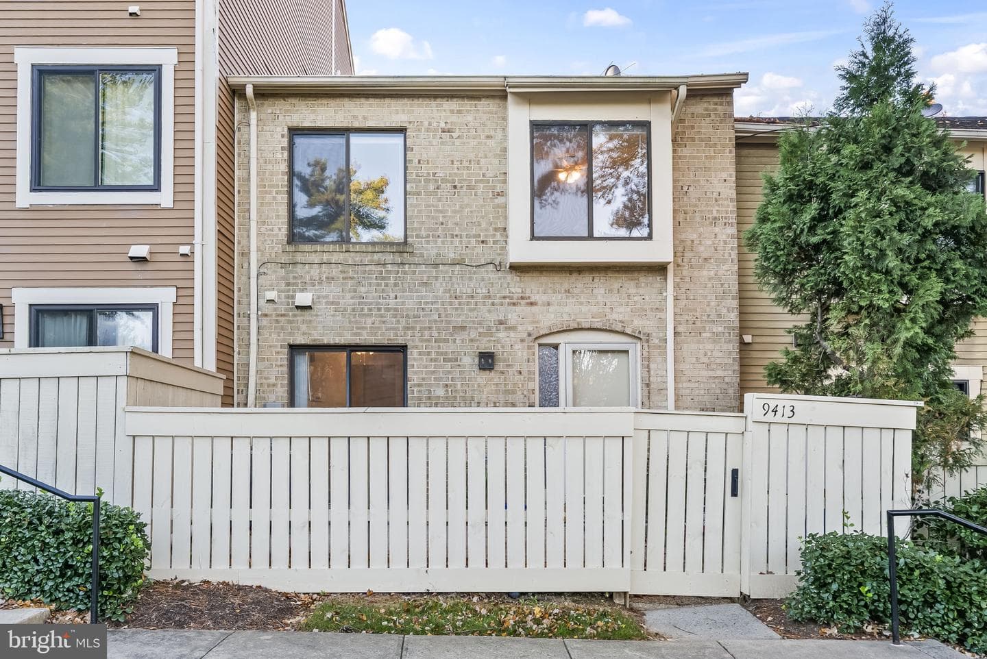 9413 Penshurst Court