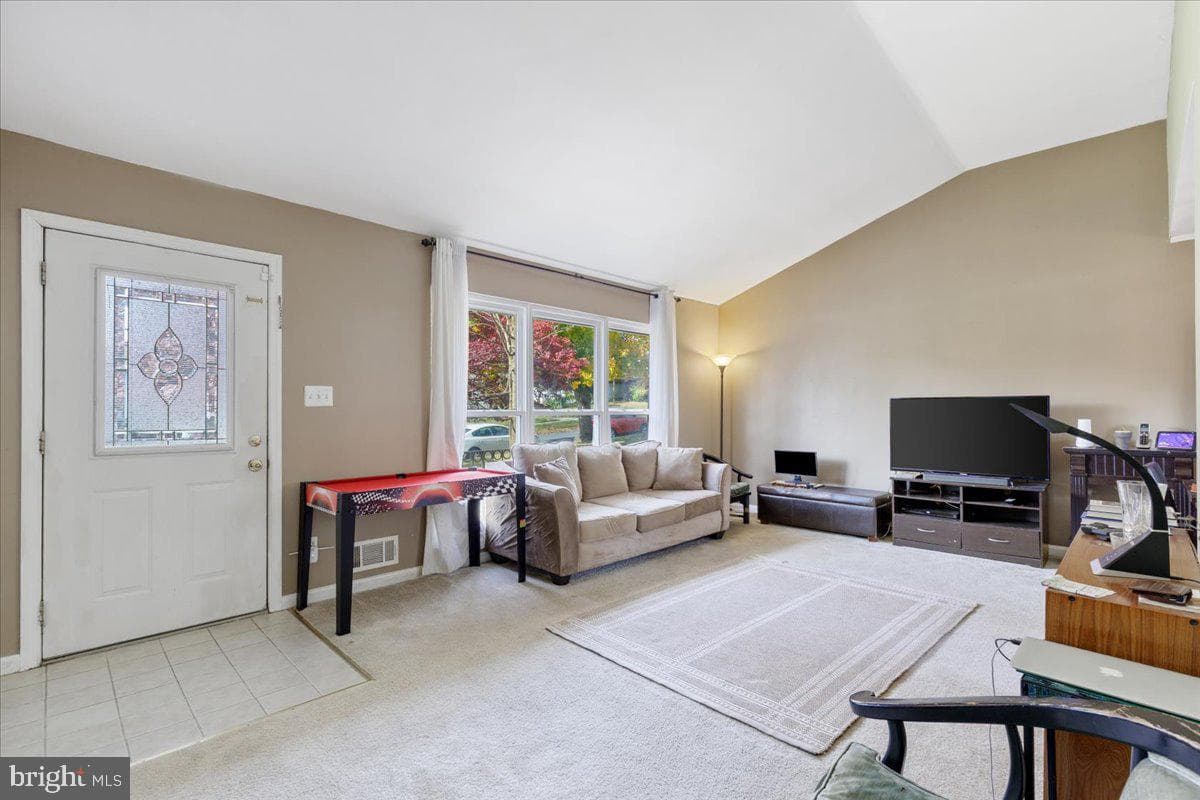 13103 Magellan Avenue photo 8
