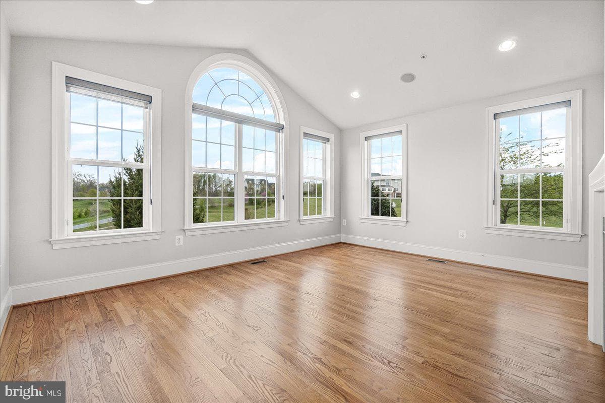 15841 Seneca Run Court photo 17