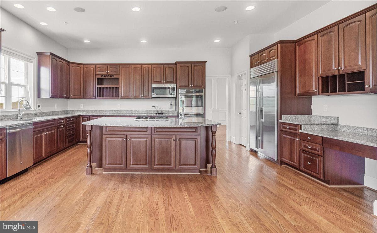 15841 Seneca Run Court photo 25