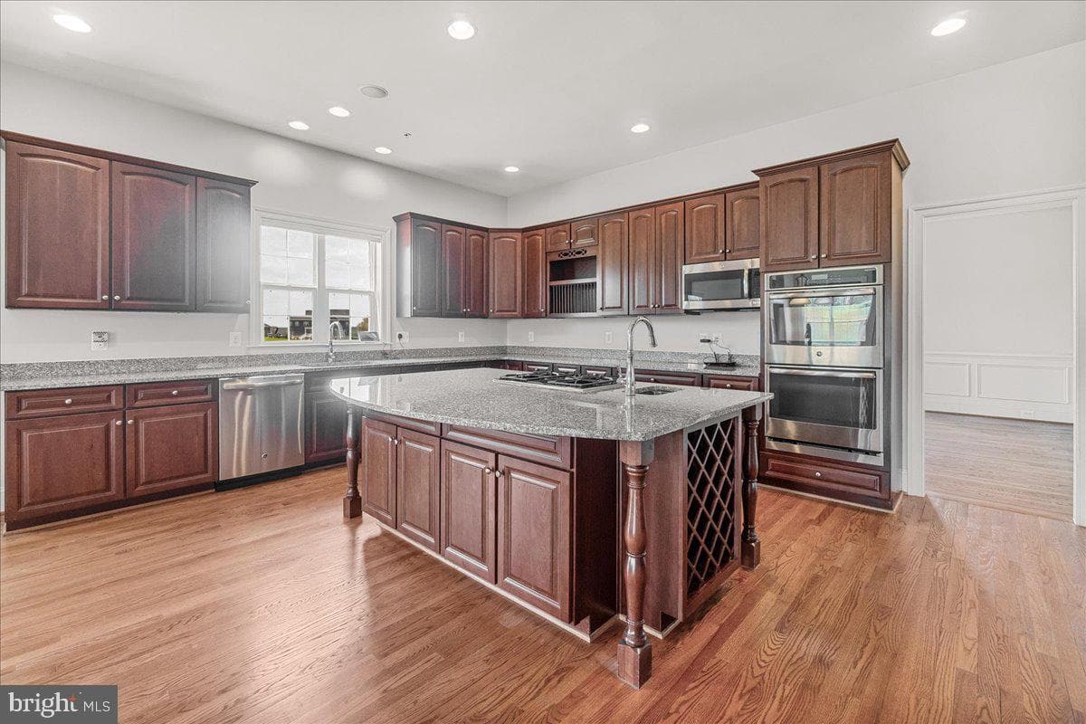 15841 Seneca Run Court photo 26