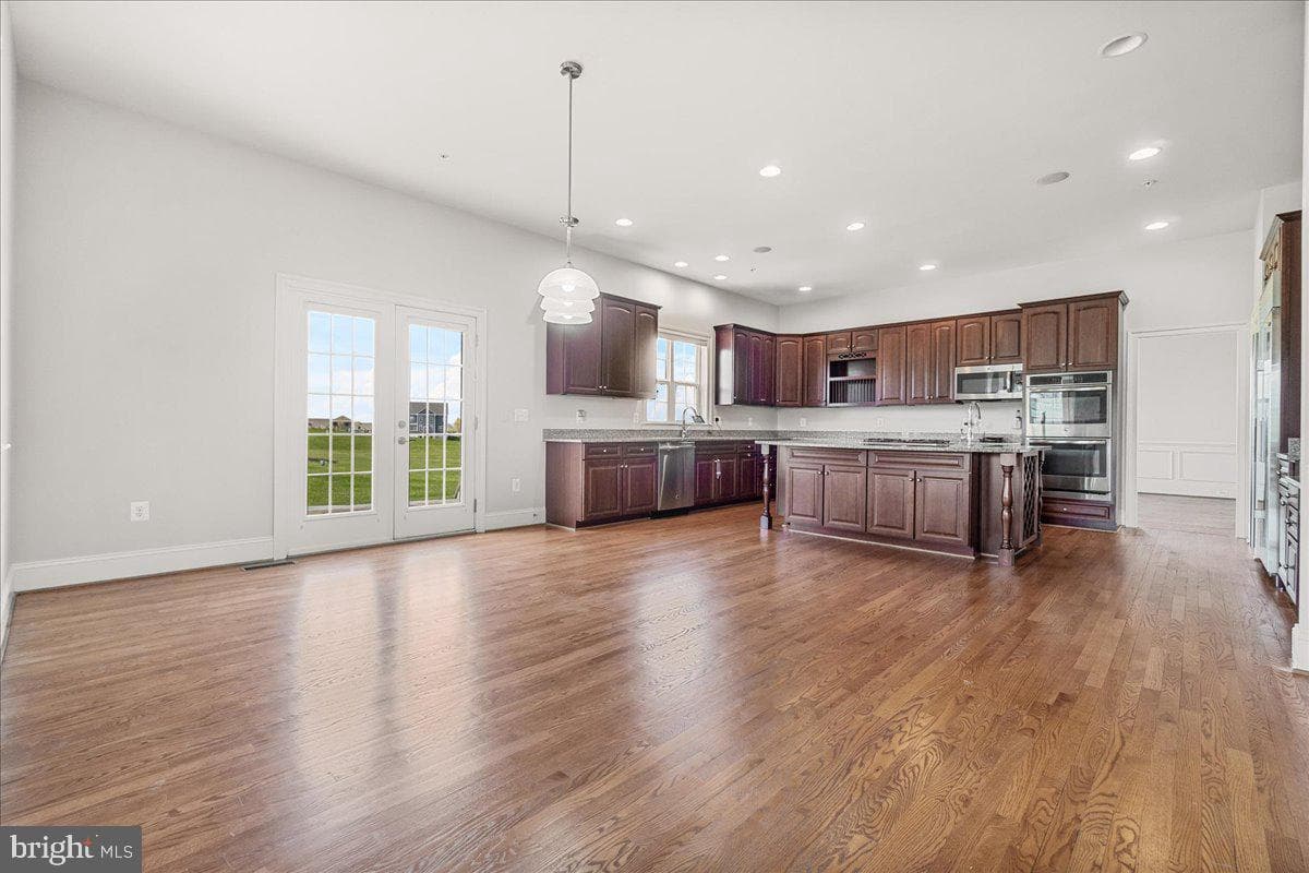 15841 Seneca Run Court photo 28