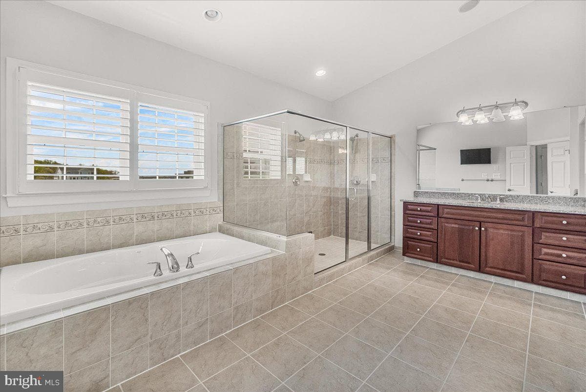 15841 Seneca Run Court photo 41