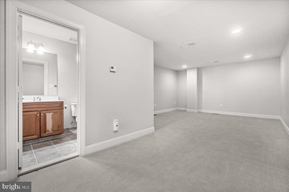 15841 Seneca Run Court photo 44