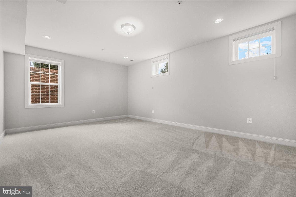 15841 Seneca Run Court photo 68