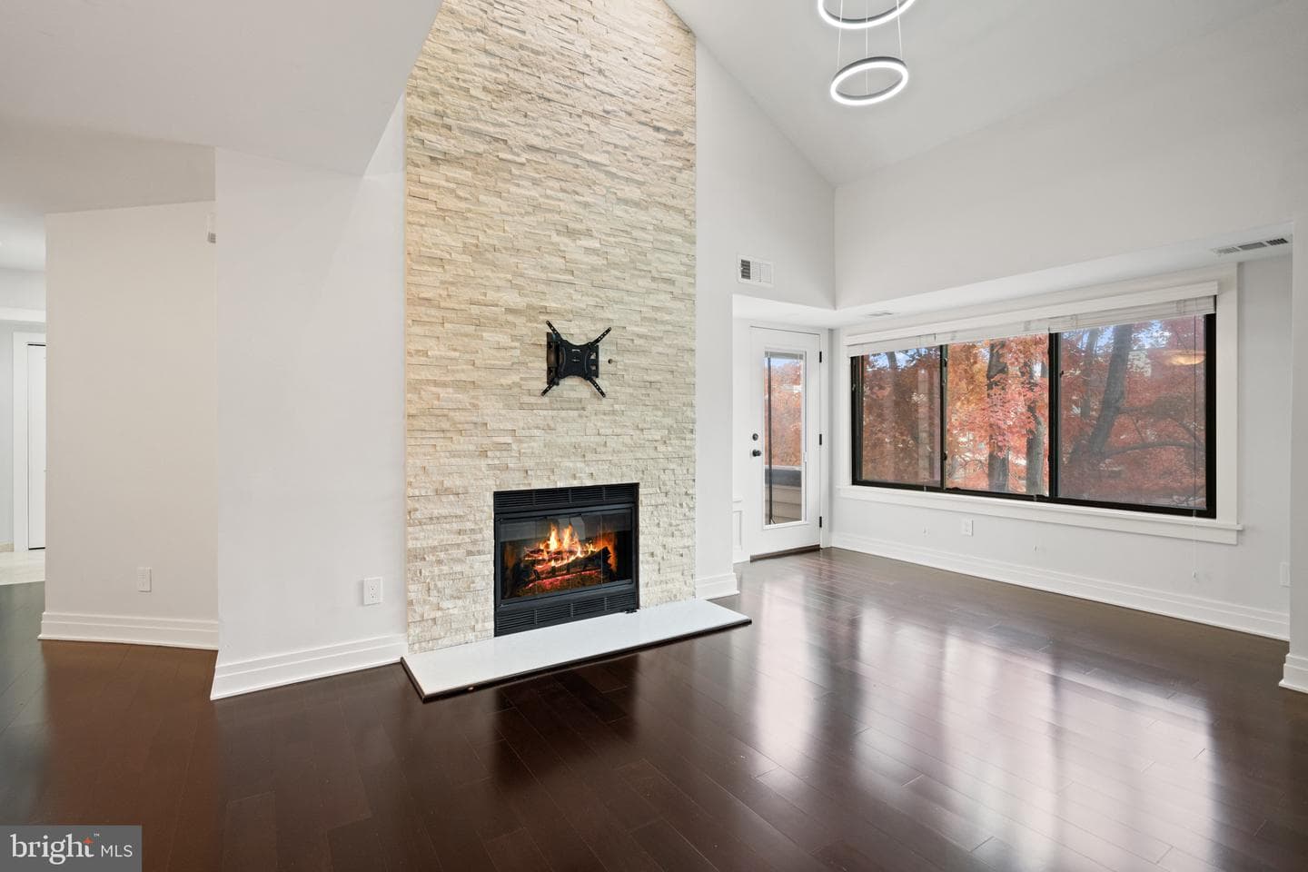18422 Bishopstone Court #313 photo 5