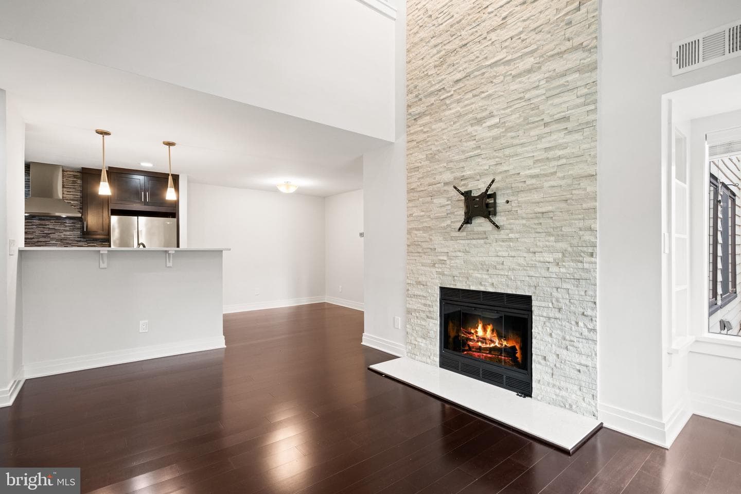 18422 Bishopstone Court #313 photo 9