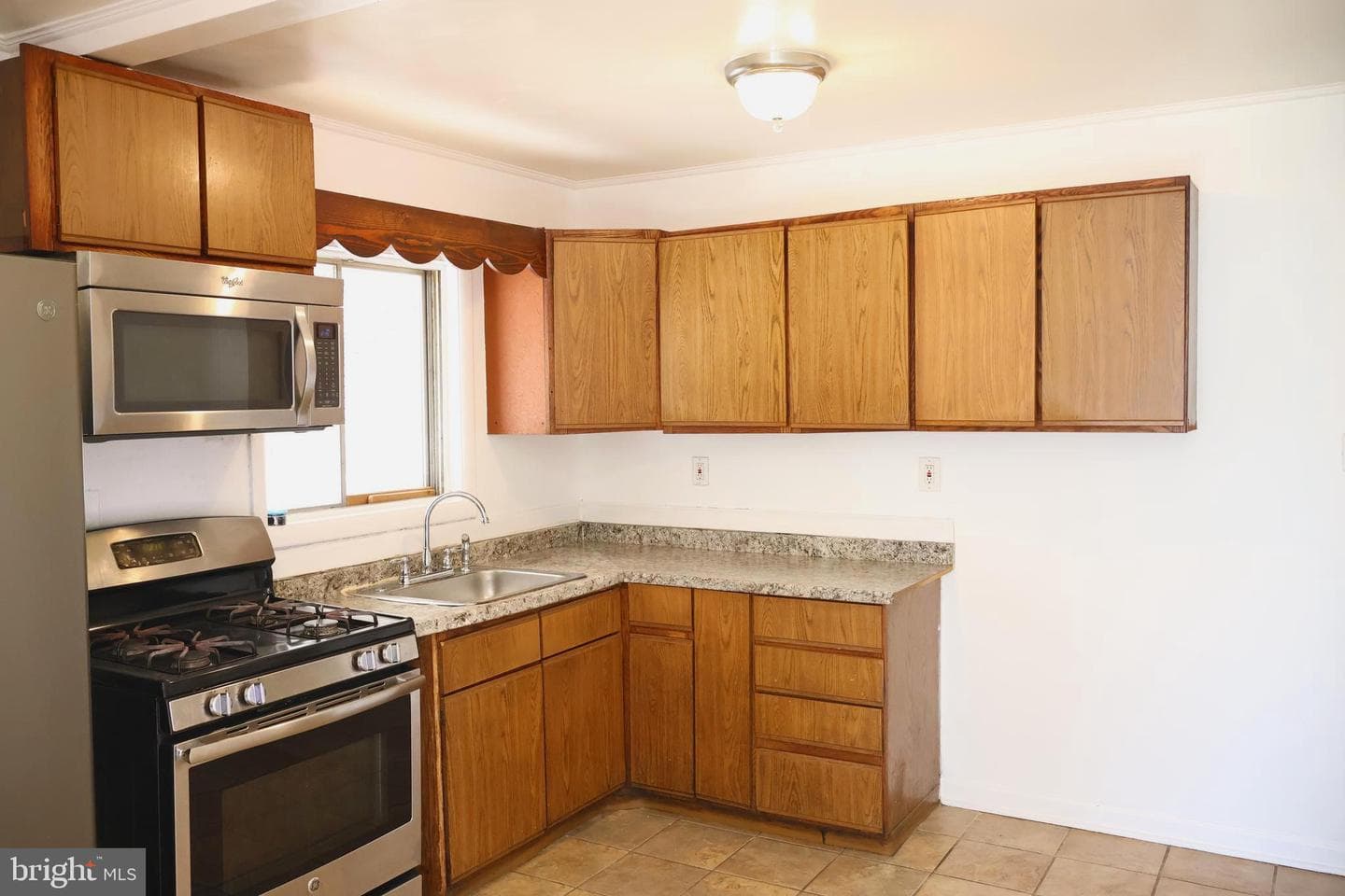 106 Hutton Street photo 10