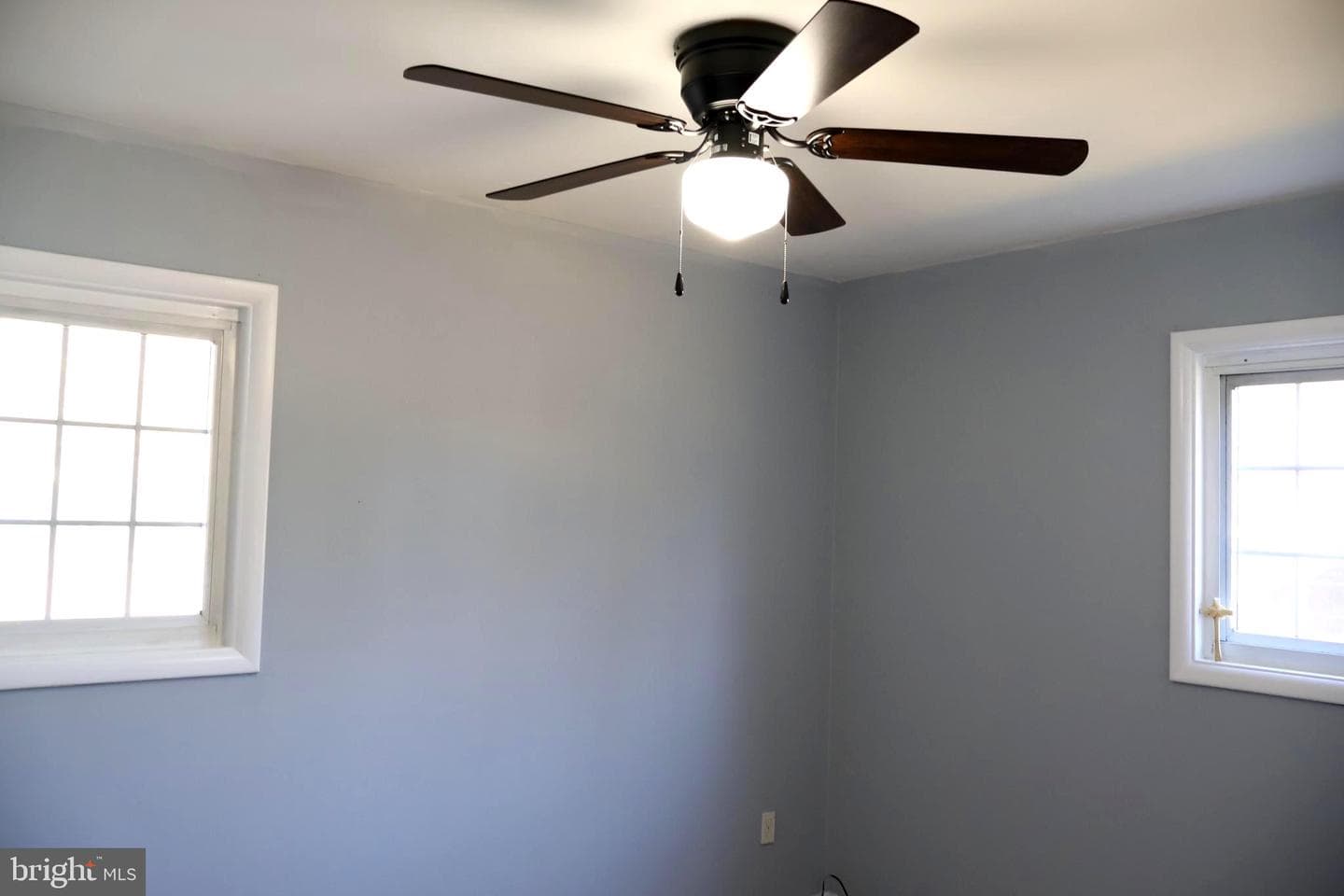 106 Hutton Street photo 12