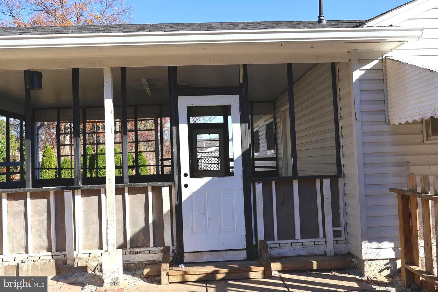 106 Hutton Street photo 6