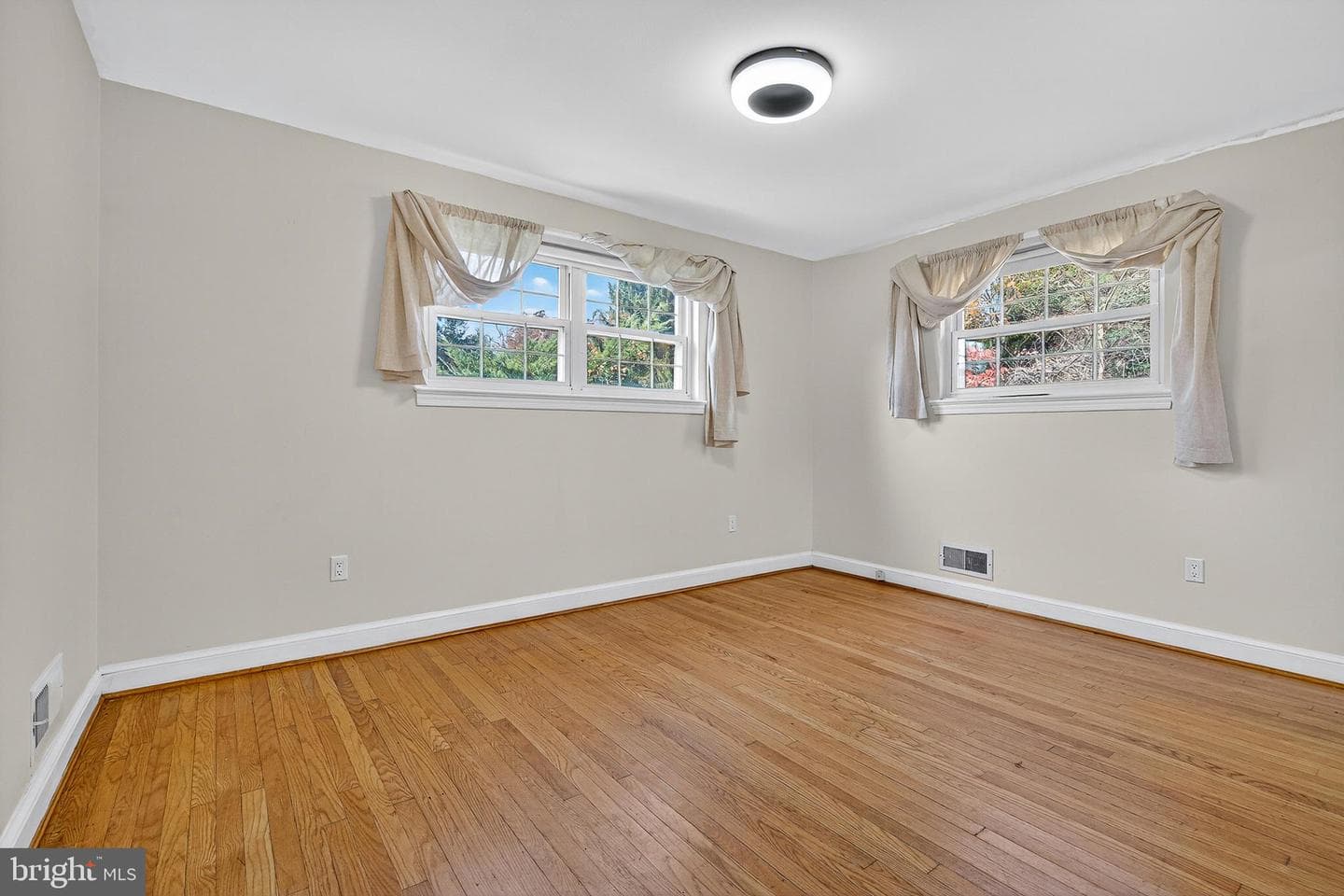 7 Shaw Avenue photo 13