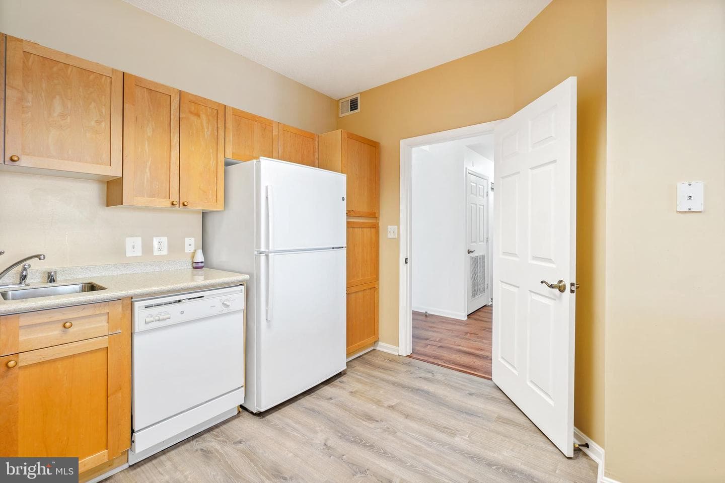 2901 S Leisure World Boulevard #524 photo 8